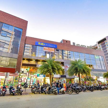 Fabhotel Happinex สุรัต ภายนอก รูปภาพ