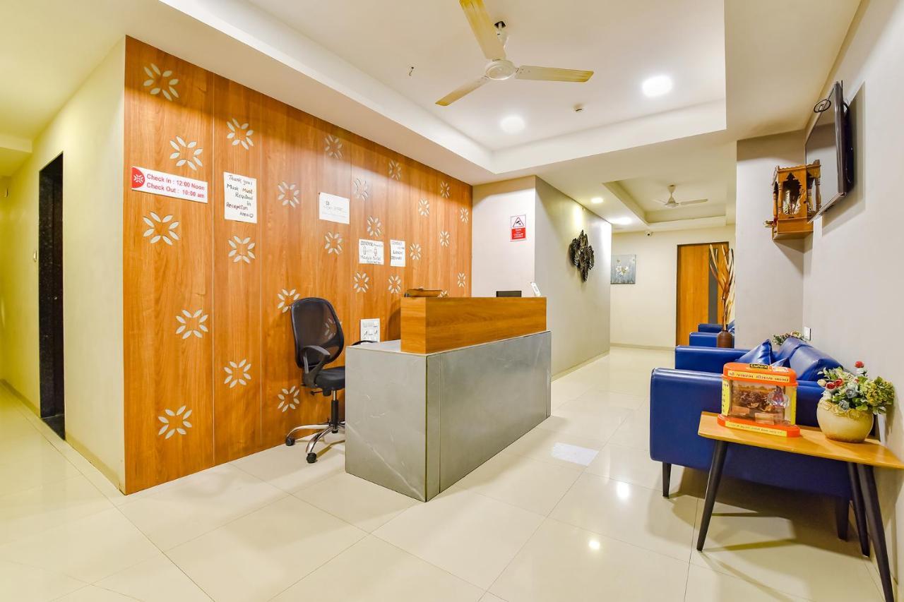Fabhotel Happinex สุรัต ภายนอก รูปภาพ