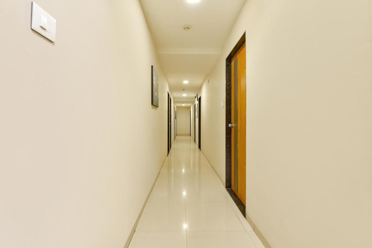 Fabhotel Happinex สุรัต ภายนอก รูปภาพ