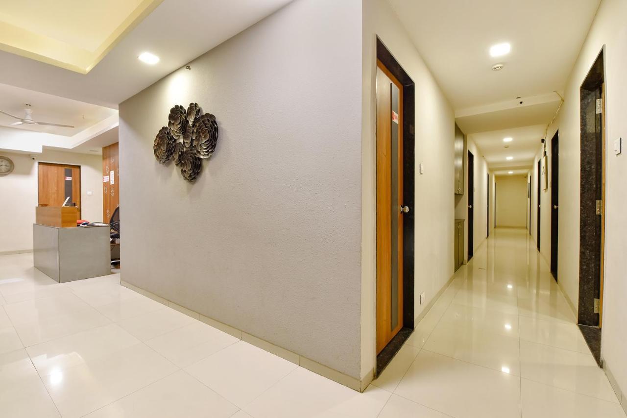 Fabhotel Happinex สุรัต ภายนอก รูปภาพ